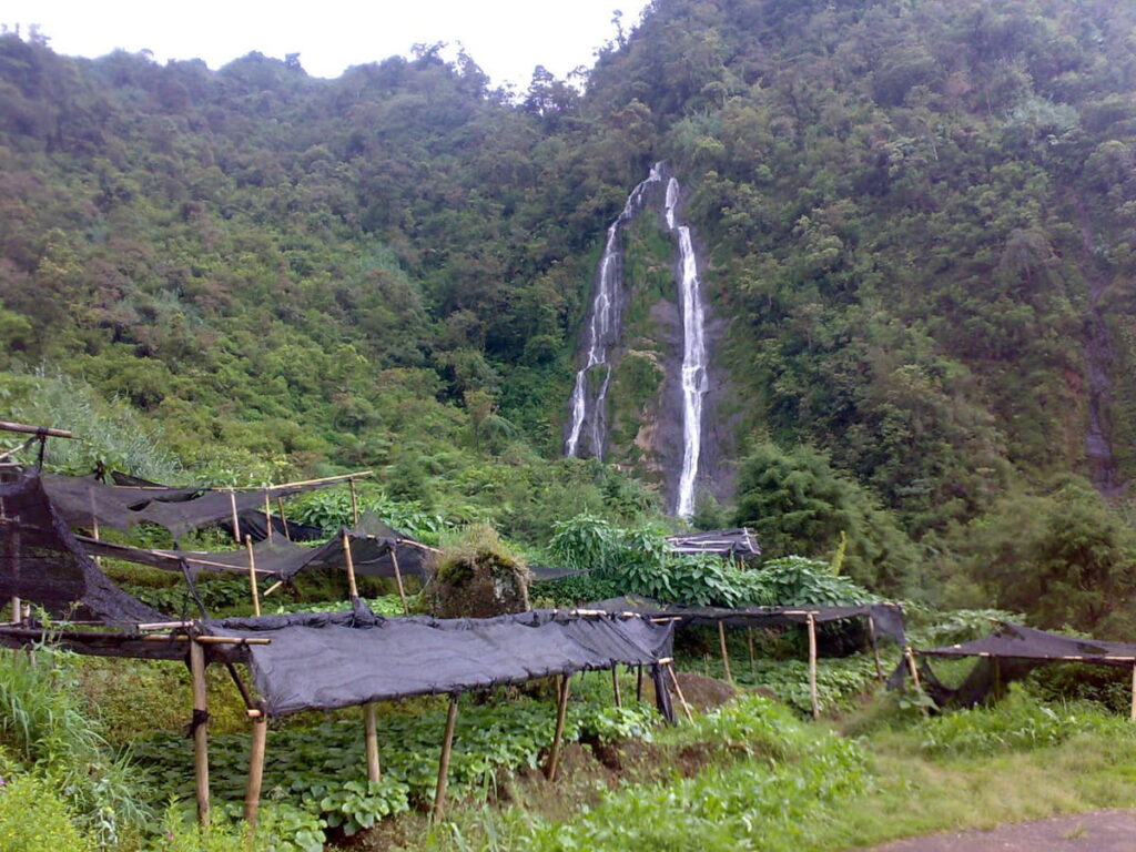 Curug Sikarim