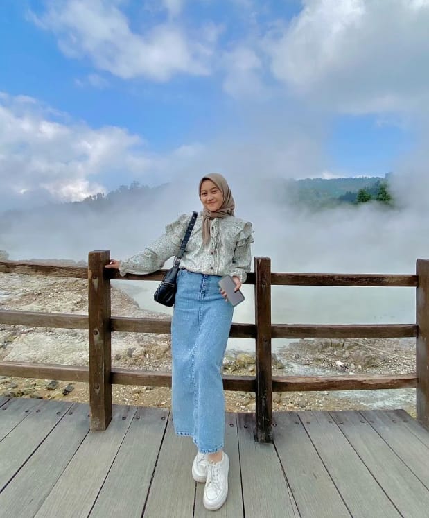 kawah sikidang indonesia