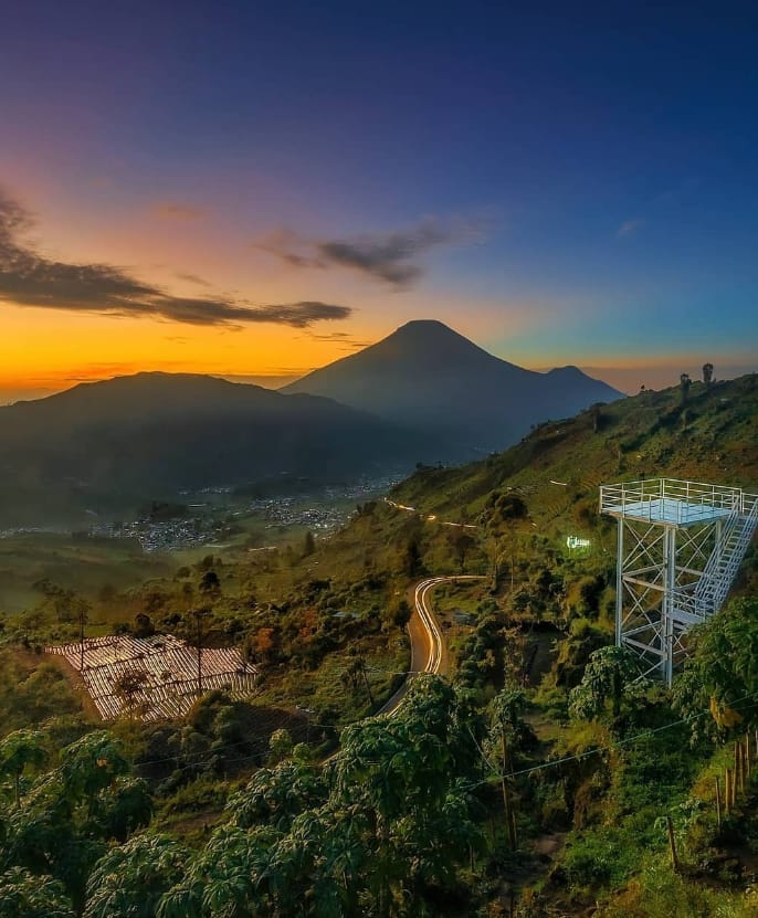 sunrise bukit sikapuk dieng